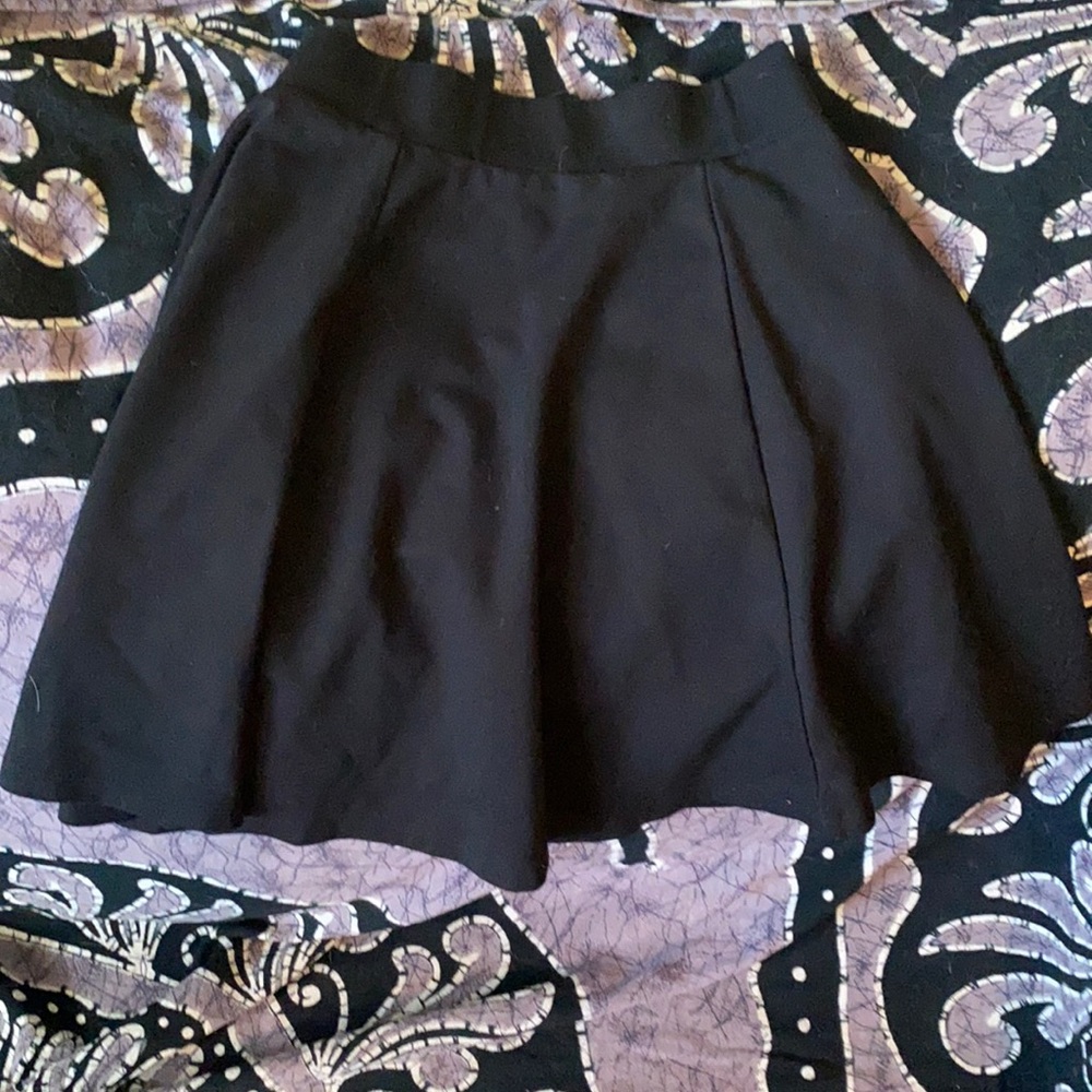 Size xs mini black skirt
